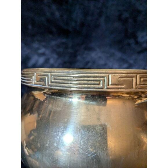 Vintage solid brass cauldron,plant pot 8Wx6H - Picture 9 of 11